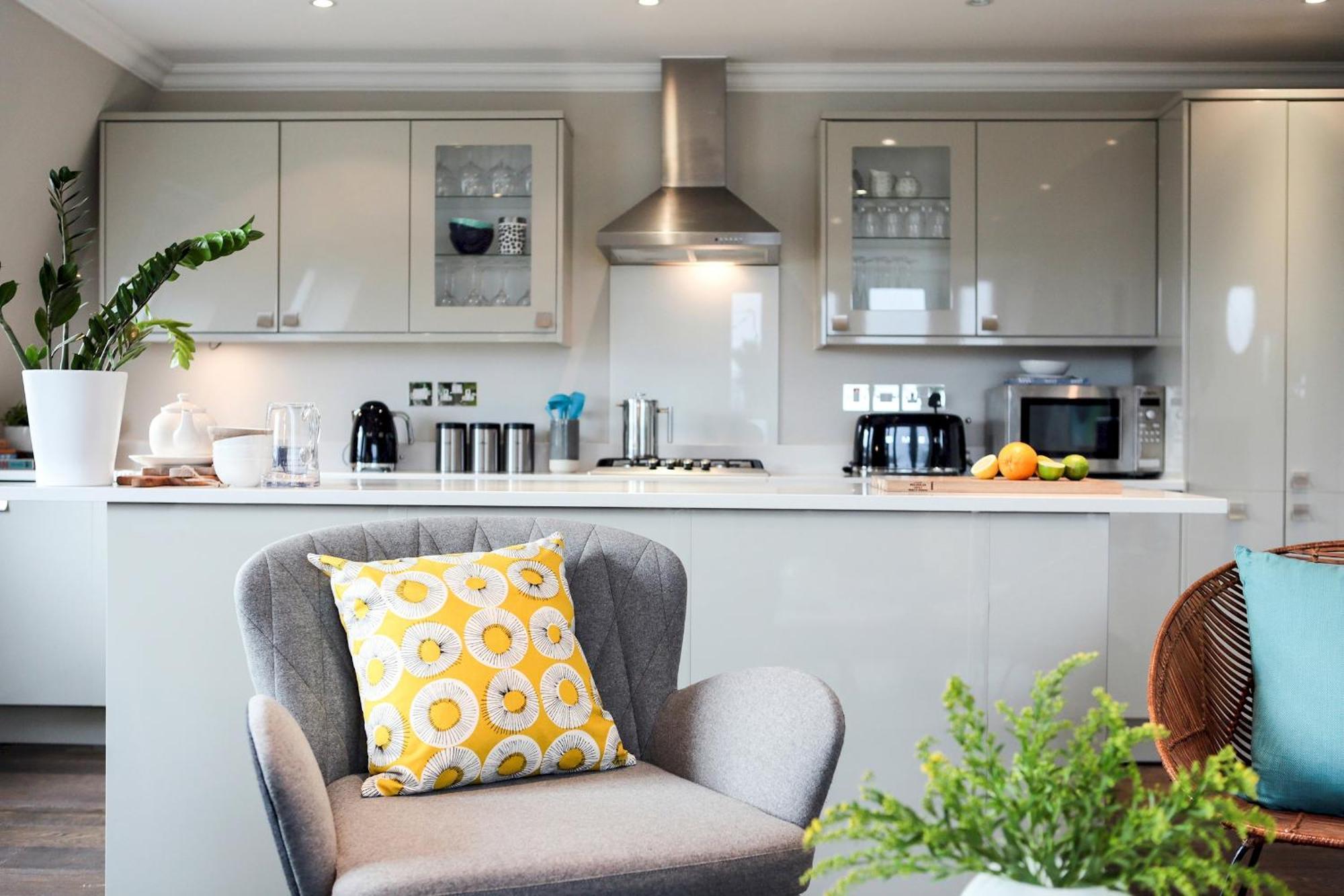 Madison Hill - White Hill House 5 - 3 Bedroom Flat 런던 외부 사진