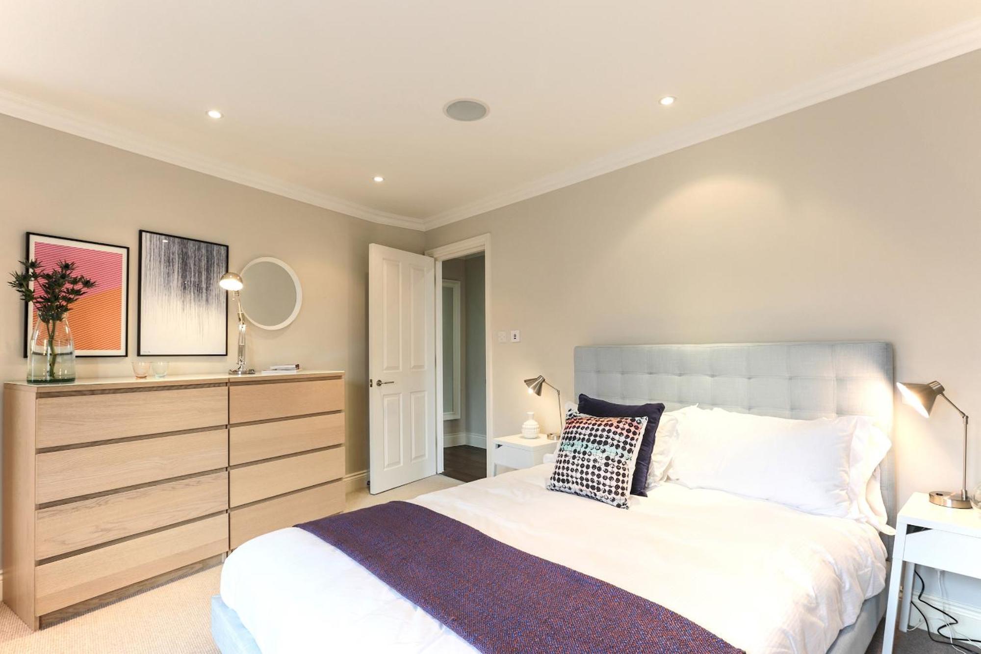 Madison Hill - White Hill House 5 - 3 Bedroom Flat 런던 외부 사진