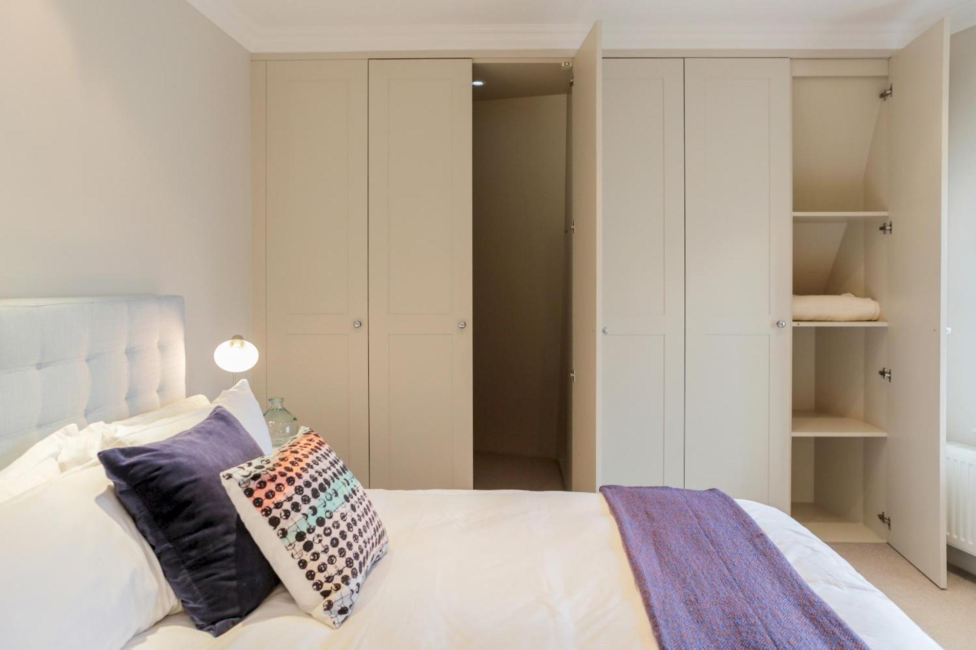 Madison Hill - White Hill House 5 - 3 Bedroom Flat 런던 외부 사진